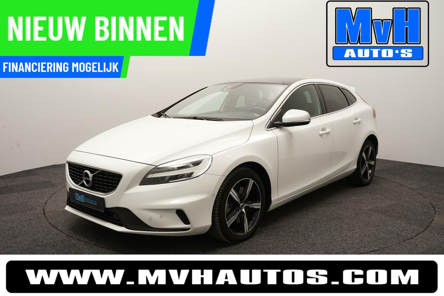 Volvo V40 - 1.5 T3 Polar+ Sport|R-DESIGN|PANORAMADAK|NAP|LED - AutoWereld.nl