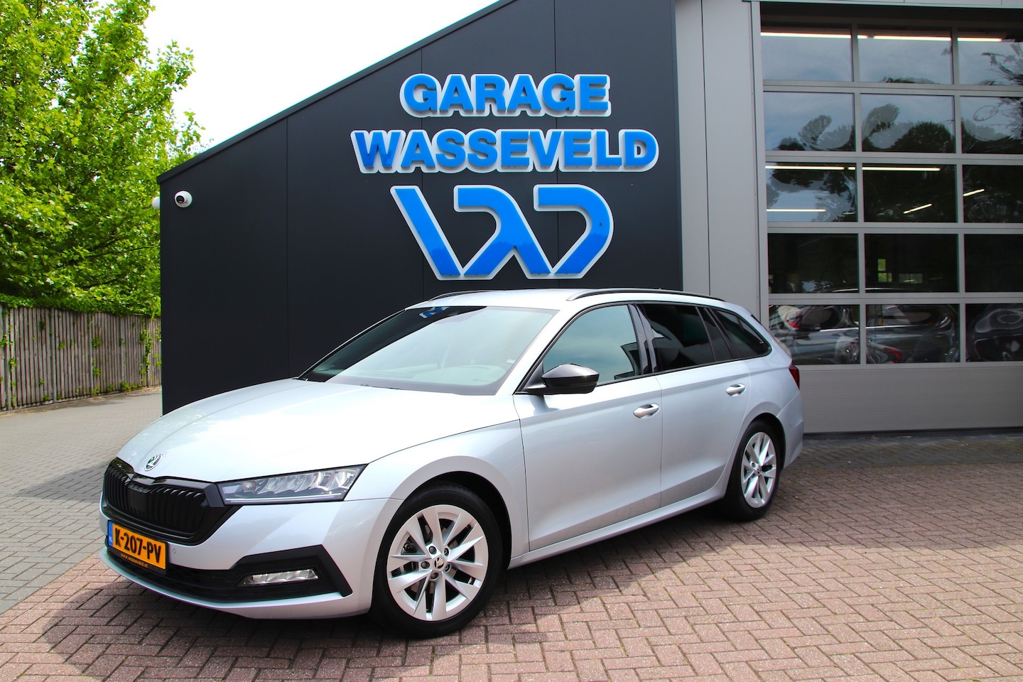 Skoda Octavia Combi - 1.0 TSI Sport Business Trekhaak/Stuurwielverw/Carplay/Virtual - AutoWereld.nl
