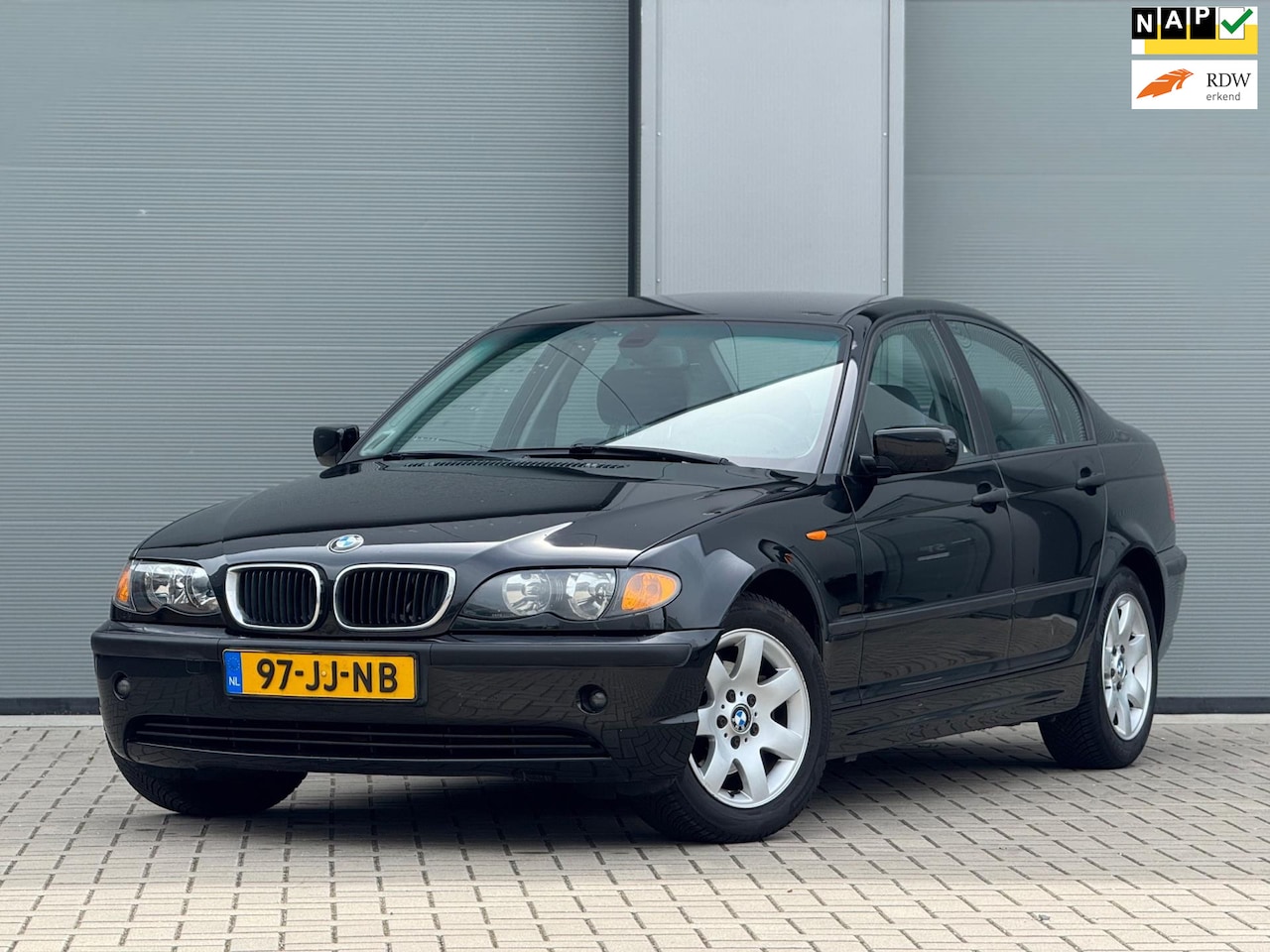 BMW 3-serie - 316i Executive | Airco | Cruise control | Parkeersensoren |06-01-2026 - AutoWereld.nl