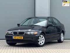 BMW 3-serie - 316i Executive | Airco | Cruise control | Parkeersensoren |06-01-2026