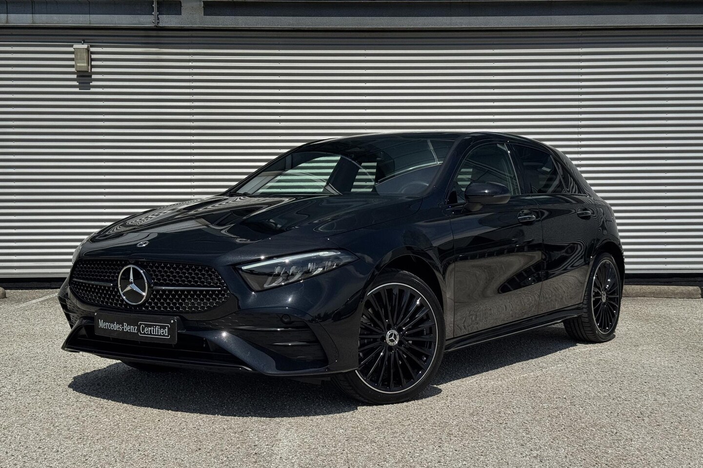 Mercedes-Benz A-klasse - A 250e Automaat AMG Line | Nightpakket | Panoramadak | Sfeerverlichting | Keyless-Go | Sto - AutoWereld.nl