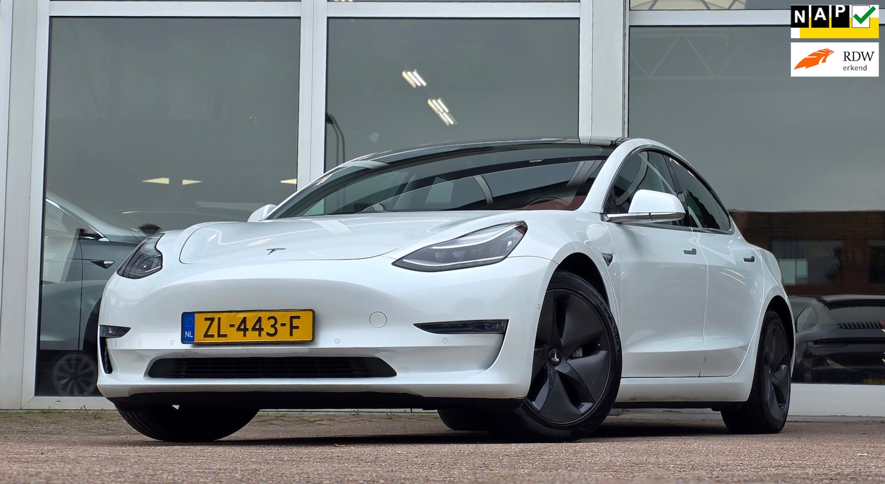 Tesla Model 3 - Long Range RWD Long Range AWD 75 kWh Dual Motor Panoramadak SOH 82% - AutoWereld.nl
