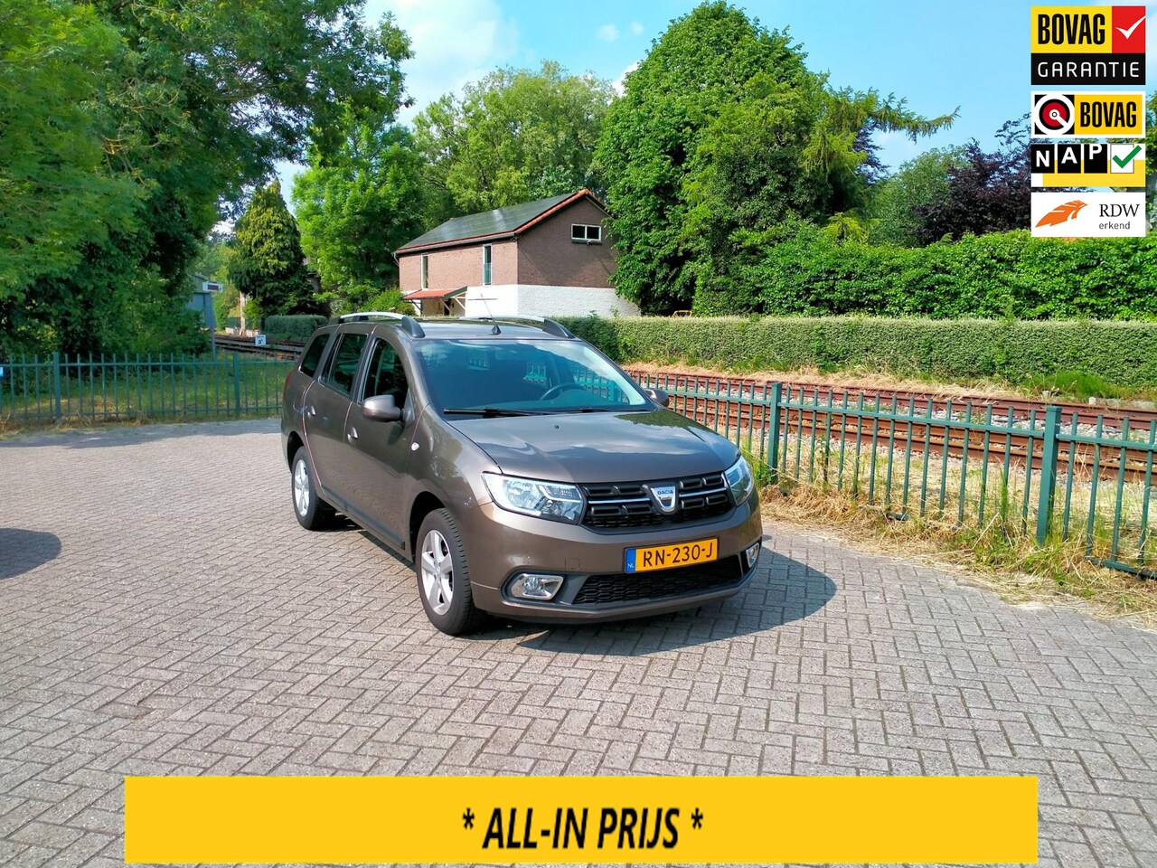 Dacia Logan MCV - 0.9 TCe Laureate LPG G3 trekhaak airco navi ALLINPRIJS - AutoWereld.nl