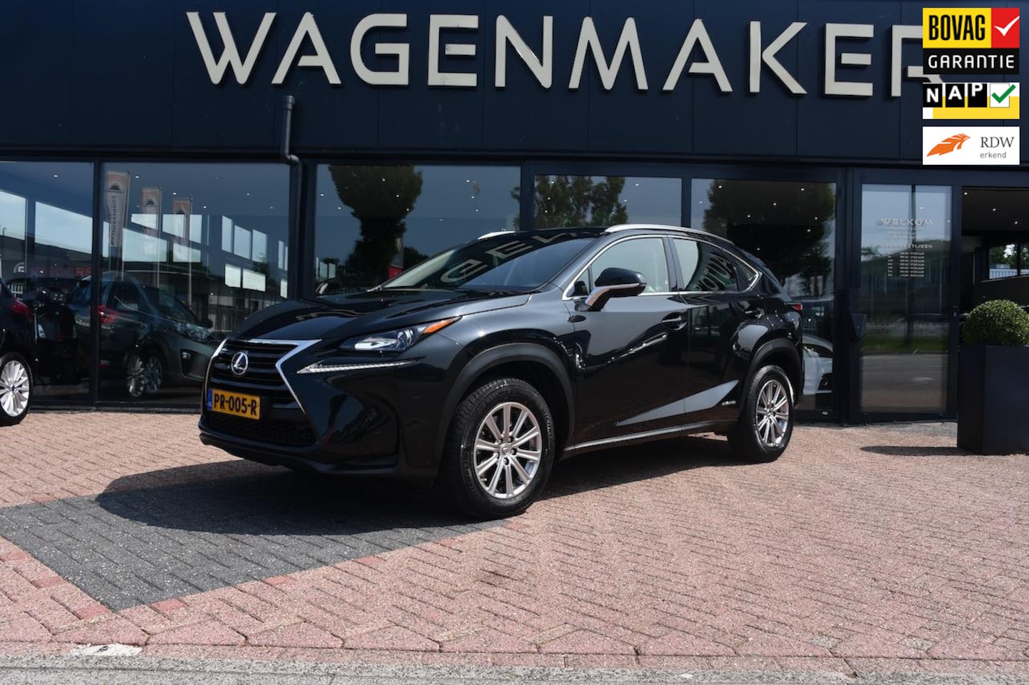 Lexus NX - 300h AWD Business Line AUT|NAV|CAM|Leder|DEALEROH! - AutoWereld.nl