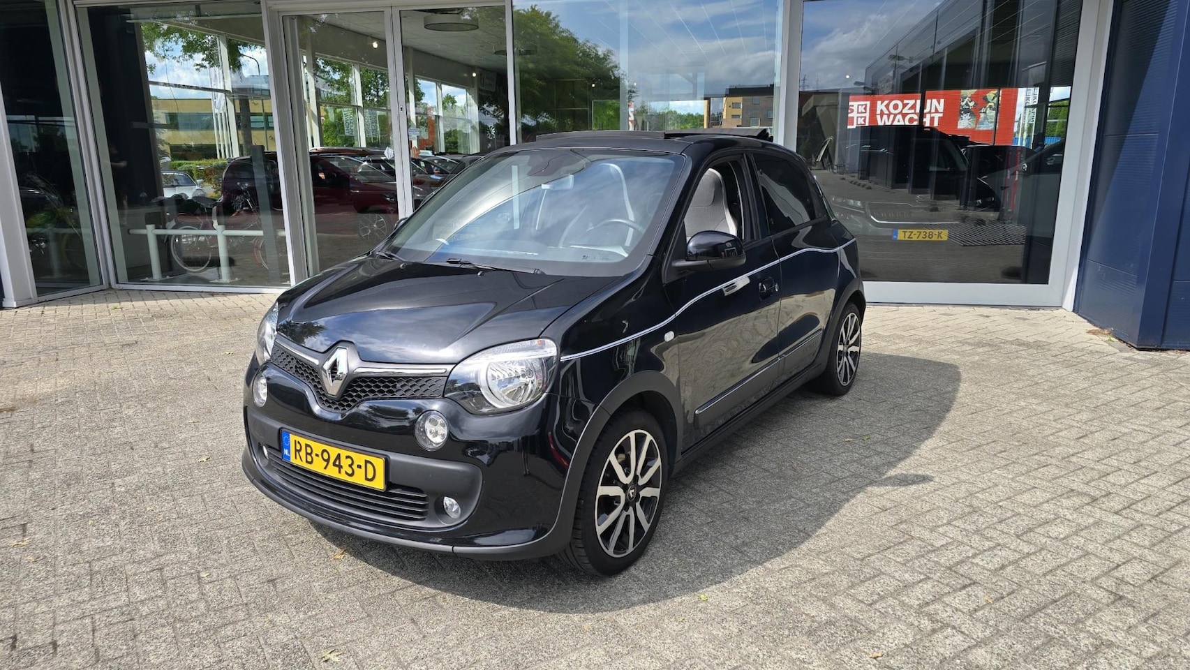 Renault Twingo - 0.9 TCe Intens | NAP | Automaat | Navigatie | Airco | Schuifdak | Camera - AutoWereld.nl