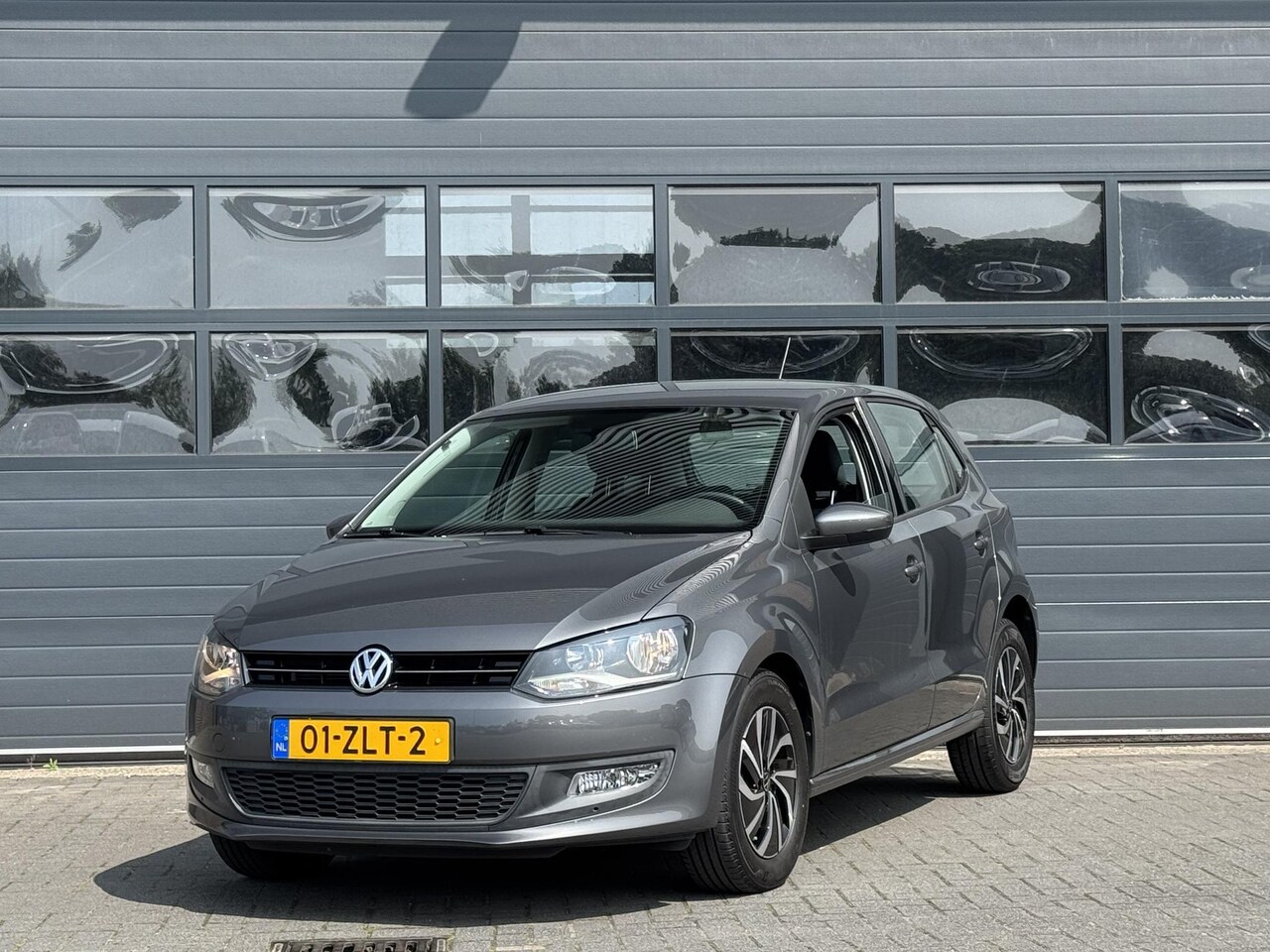 Volkswagen Polo - 1.2 TSI COMFORTLINE I AUTOMAAT I 5-DEURS I AIRCO I SENSOREN I UNIEKE KM-STAND - AutoWereld.nl