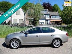 Skoda Octavia - 1.4 TSI 140pk 1e eigenaar Automaat Clima Navi Trekhaak 1500kg