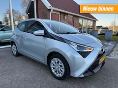 Toyota Aygo - 1.0 VVT-I X-PLAY 5-DRS CAMERA/AIRCO/SNELHEIDSREGELAAR