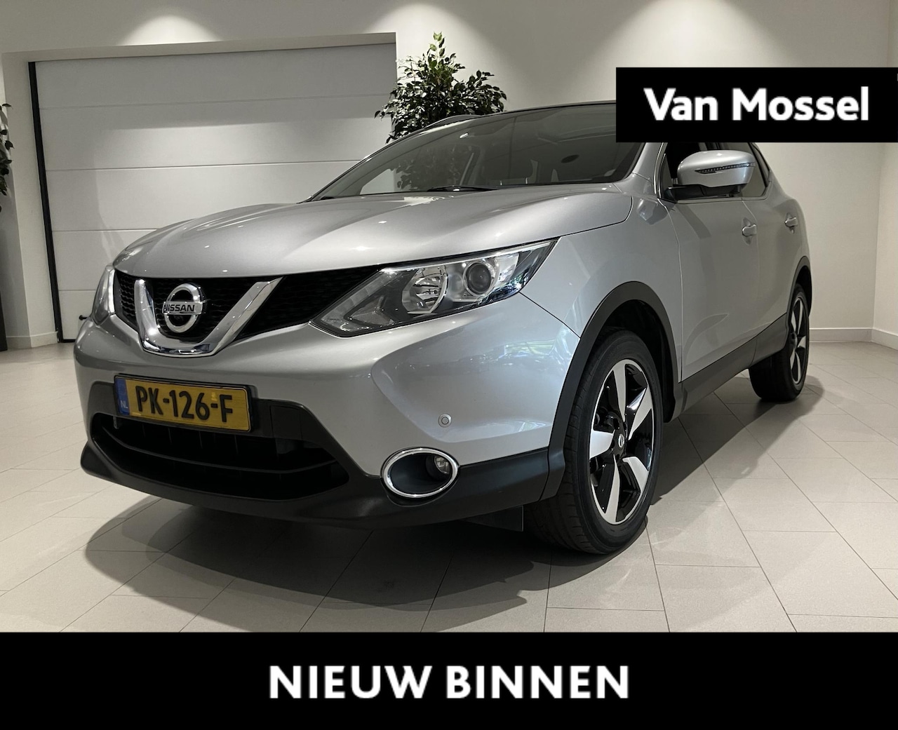 Nissan Qashqai - 1.2 N-Connecta 116 PK | 360 Camera | Bluetooth | Parkeersensoren | Panoramadak | Cruise Co - AutoWereld.nl