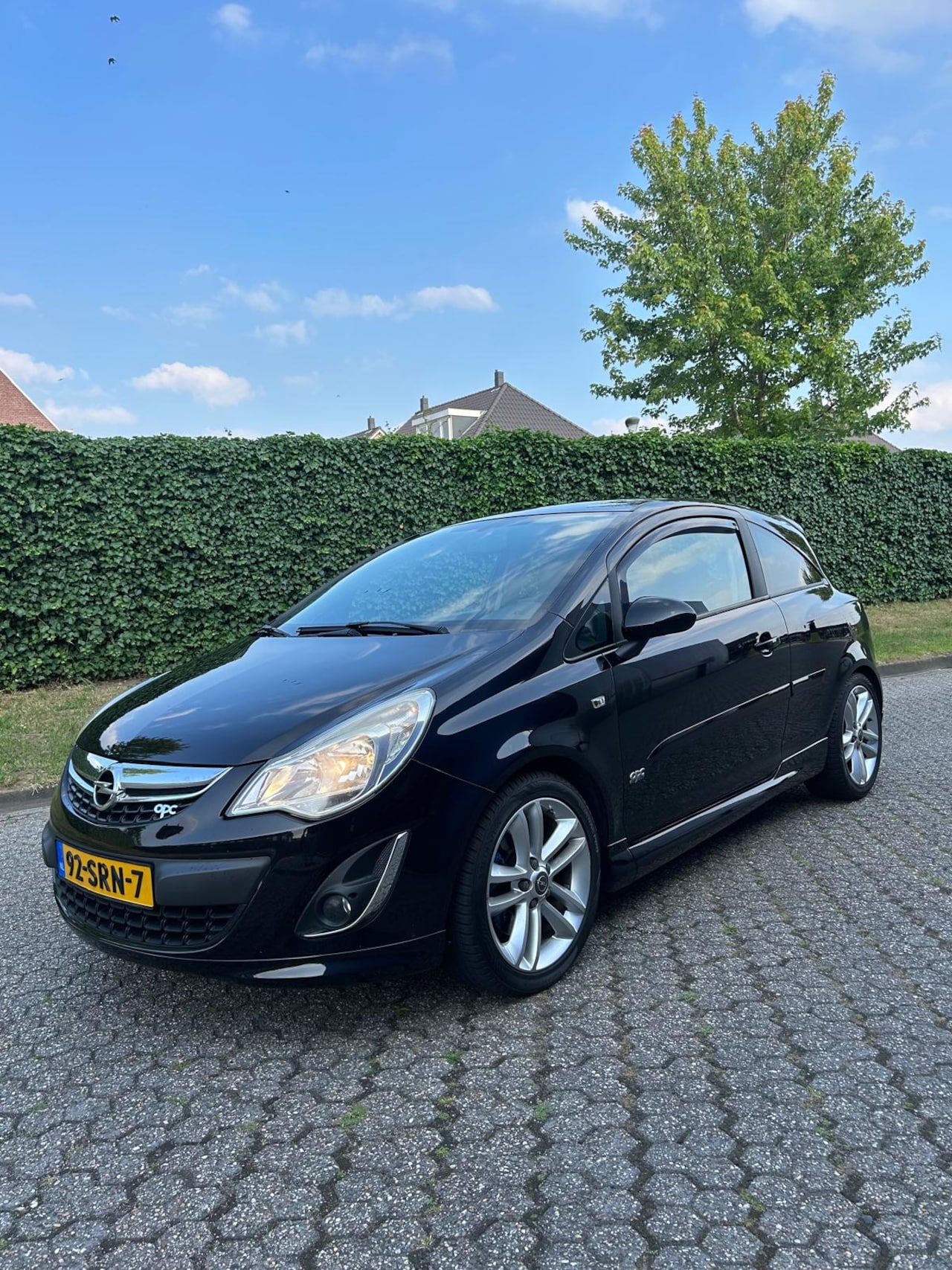 Opel Corsa - 1.6-16V T Color Edition - AutoWereld.nl