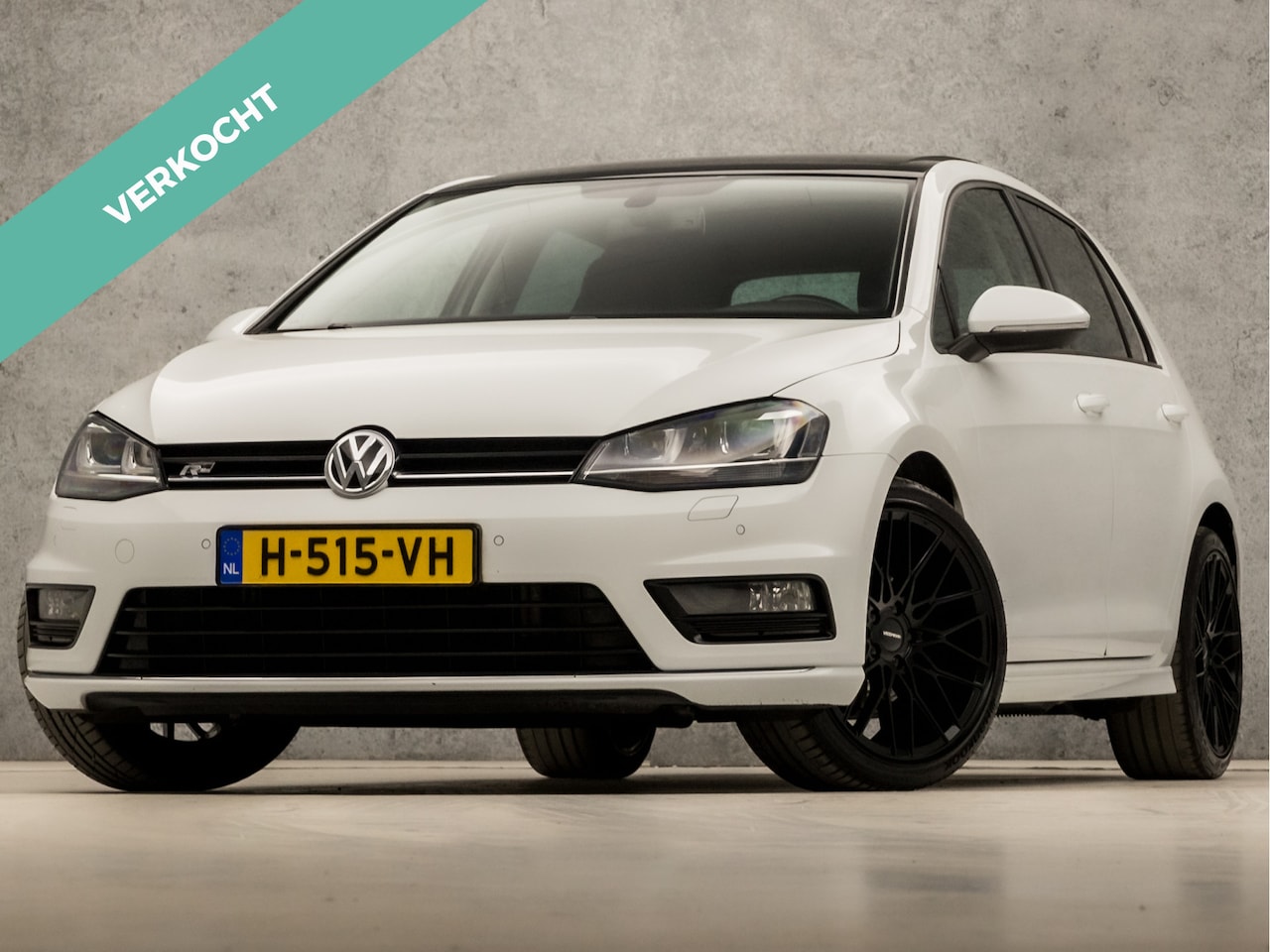 Volkswagen Golf - 1.4 TSI R-Line Sport 150Pk Automaat (SCHUIFDAK, NAVIGATIE, CLIMATE, LEDER, STOELVERWARMING - AutoWereld.nl