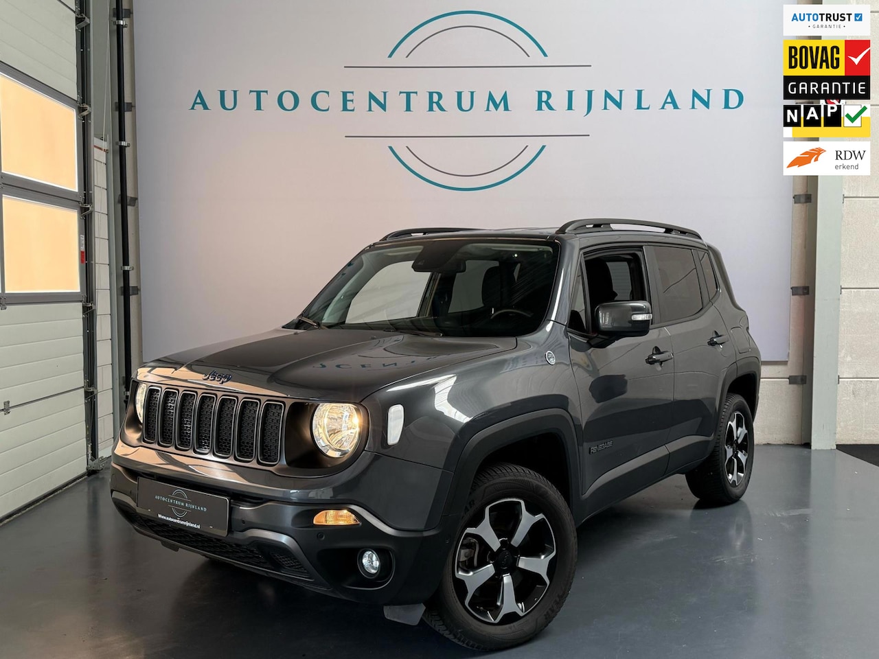 Jeep Renegade - 1 Jaar BOVAG GARANTIE 4xe 240 Plug-in Hybrid Electric Trailhawk - AutoWereld.nl