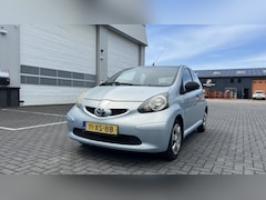 Toyota Aygo - 1.0-12V
