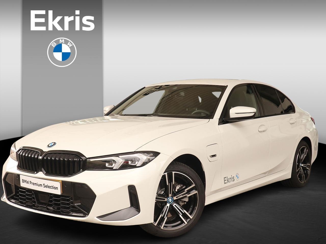 BMW 3-serie - Sedan 320e | M-Sportpakket | Stuurwielrand verwarmd | Active Cruise Control - AutoWereld.nl