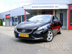 Volvo V40 - 2.0 T2 Momentum Navi|Clima|LMV