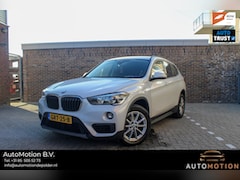 BMW X1 - sDrive16d Executive | Parkeersonsoren | Aut. kofferbak