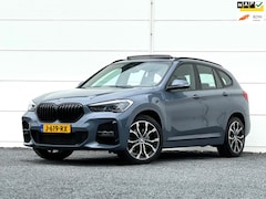 BMW X1 - SDrive20i High Exe Org NL M-Sport Pano HK Head up display Camera Stoel en stuurverwarming