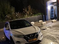 Nissan Qashqai - 1.2 Tekna + Heel nette auto bom vol