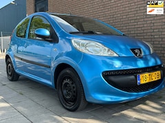 Peugeot 107 - 1.0-12V XS