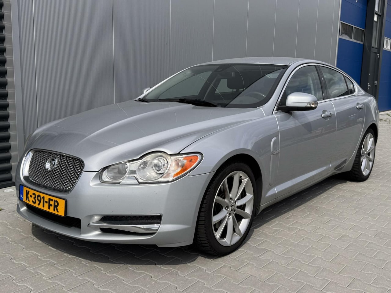 Jaguar XF - 4.2 V8 Premium Luxury Read text/goed lezen - AutoWereld.nl