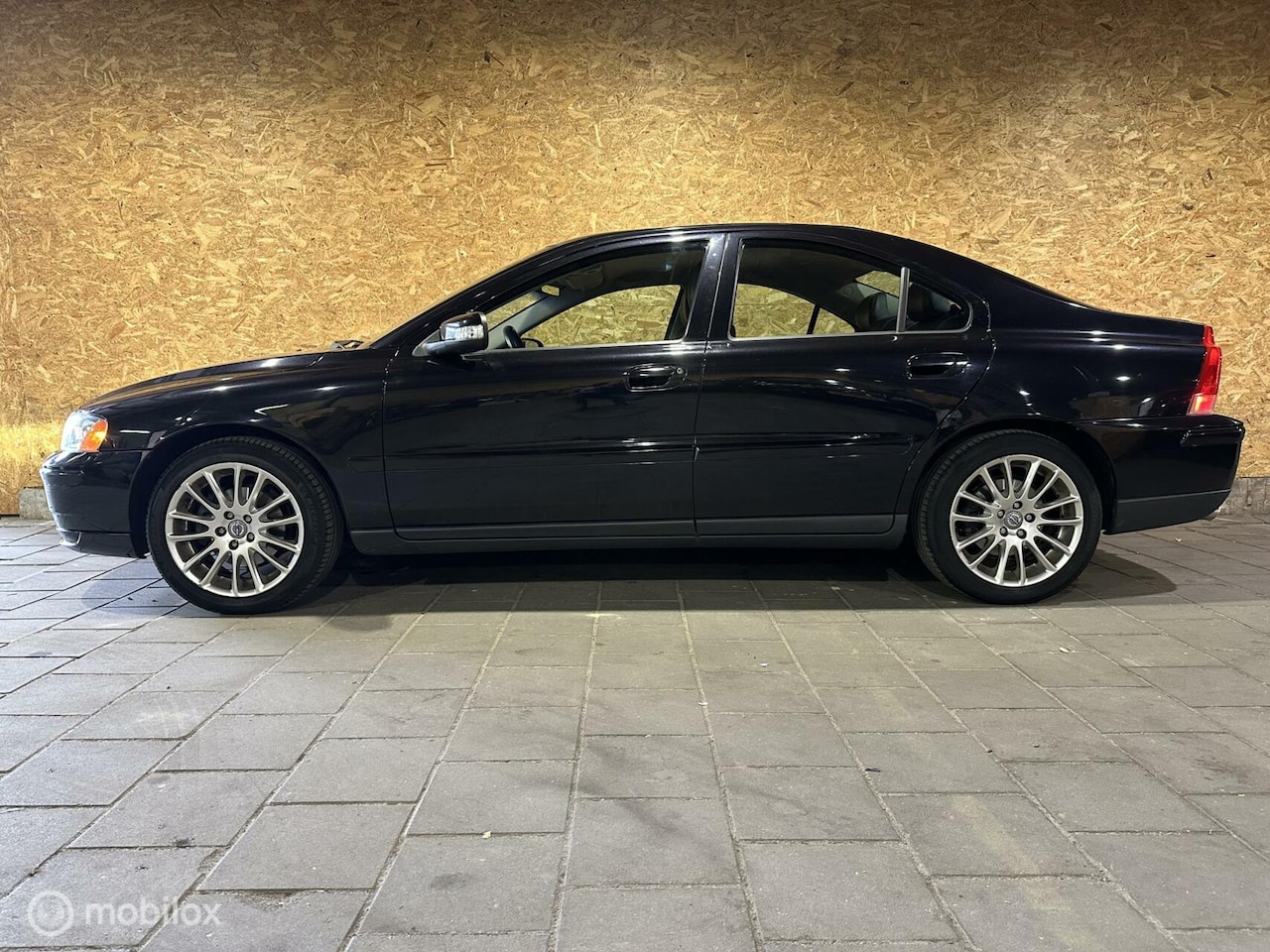 Volvo S60 - 2.4 Aut. Drivers Edition - Volvo dealer onderh. - AutoWereld.nl