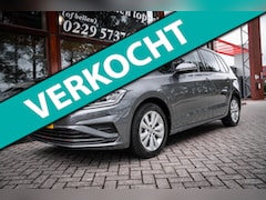 Volkswagen Golf Sportsvan - 1.5 TSI 131pk | NAP | Adaptieve cruise control | Trekhaak | Navigatie | App-connect | Park