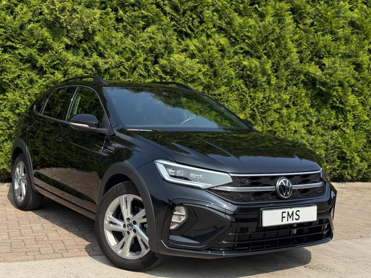 Volkswagen Taigo - 1.0 TSI 2x R-Line Camera CarPlay - AutoWereld.nl