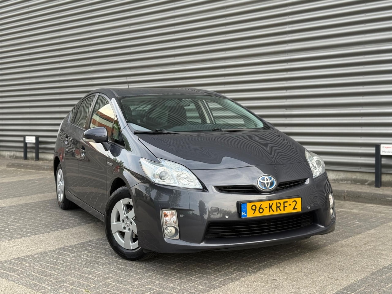 Toyota Prius - 1.8 HYBRIDE Comfort (bj 2010) LEER|NAVI|AUTOMAAT|NW APK! - AutoWereld.nl