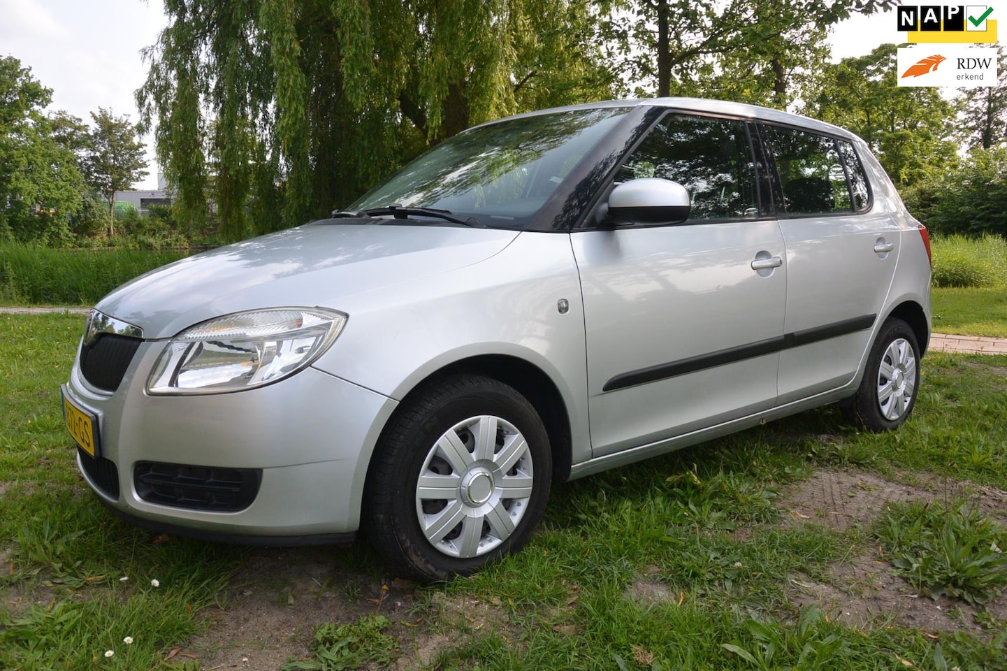 Skoda Fabia - 1.2 Classic*hoogzitter*airco*weinig km's*apk bij aflevering - AutoWereld.nl