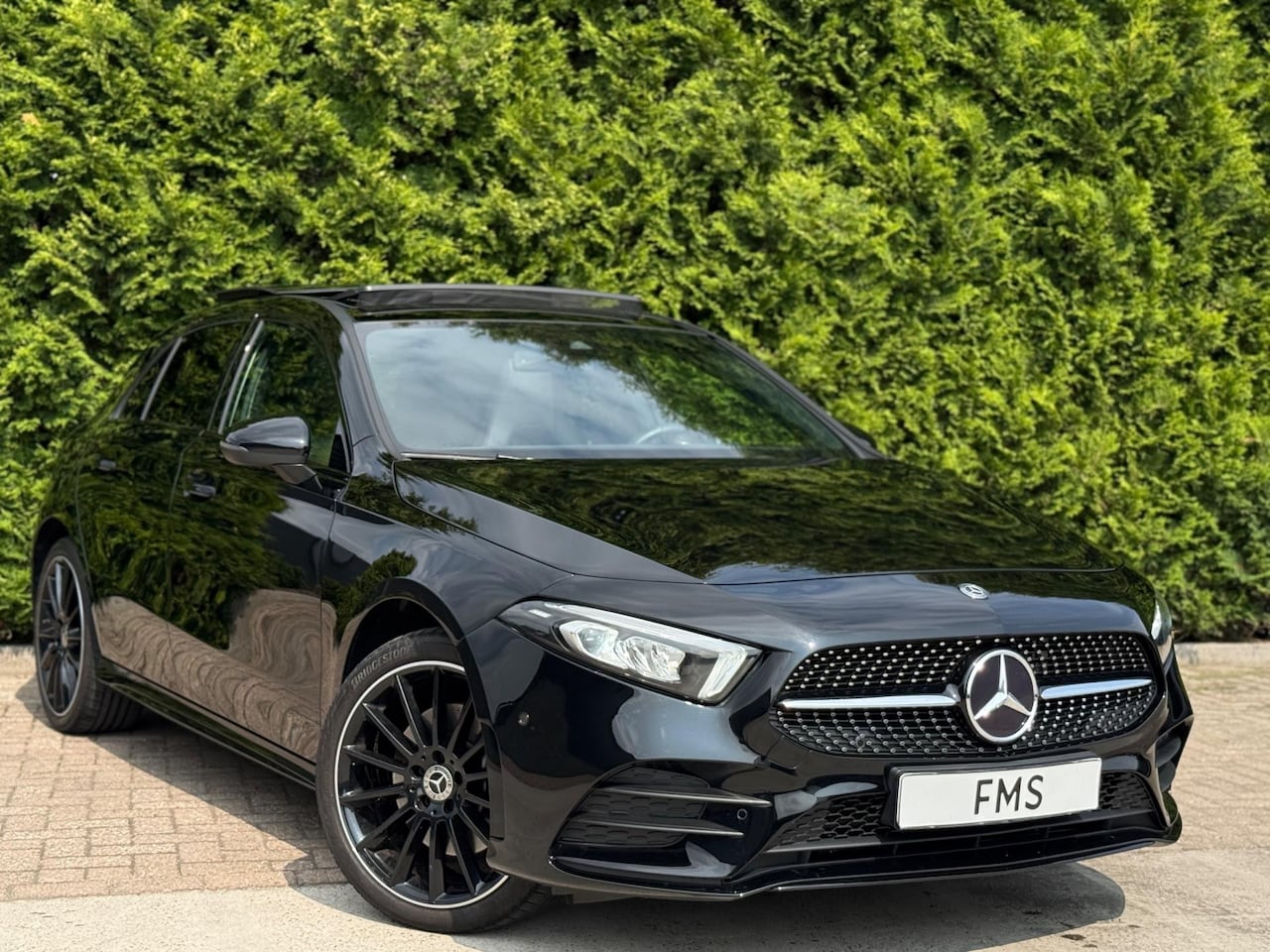 Mercedes-Benz A-klasse - 250 e AMG Line Panorama Camera CarPlay - AutoWereld.nl