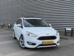 Ford Focus - 1.5 Titanium ST-LINE (bj 2015) AUTOMAAT|XENON|SDAK|VOL