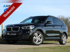 BMW X1 - xDrive20i / M-Sport / M Pakket / 192PK / Trekhaak / Cruise / Navi / Camera / 18"