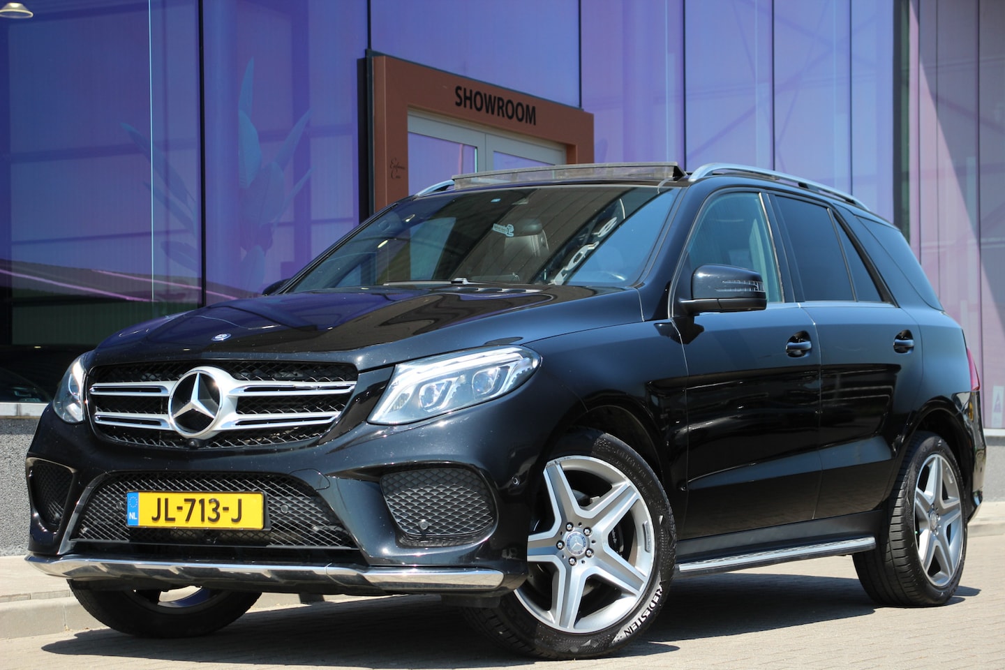 Mercedes-Benz GLE-Klasse - 350 d 4MATIC | Elec. trekhaak | Schuif/kanteldak | Leder - AutoWereld.nl