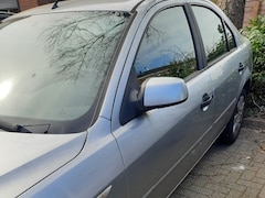 Ford Mondeo - 1.8-16V Ambiente