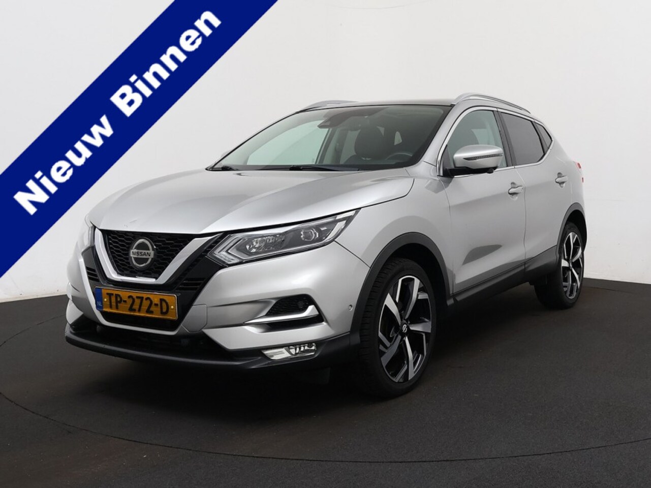 Nissan Qashqai - 1.2 Tekna Automaat Leder Pano Trekhaak  09-2018 95.487 KM - AutoWereld.nl