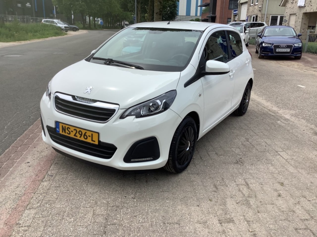 Peugeot 108 - active 5 deurs airco - AutoWereld.nl