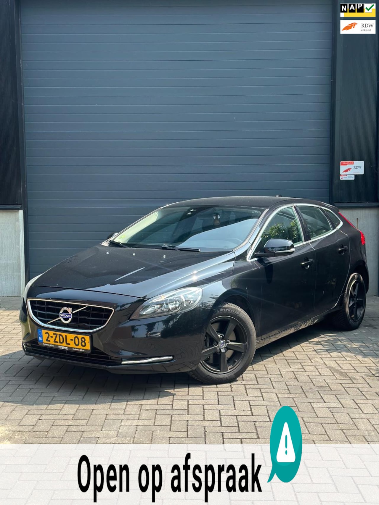 Volvo V40 - 2.0 D4 Keyless - Memory - Nwe Riem - AutoWereld.nl