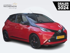 Toyota Aygo - 1.0 VVT-i 70 x-cite / DEALER ONDERHOUDEN / CRUISE / AIRCO / CAMERA / DAB / PRIV GLASS / BL