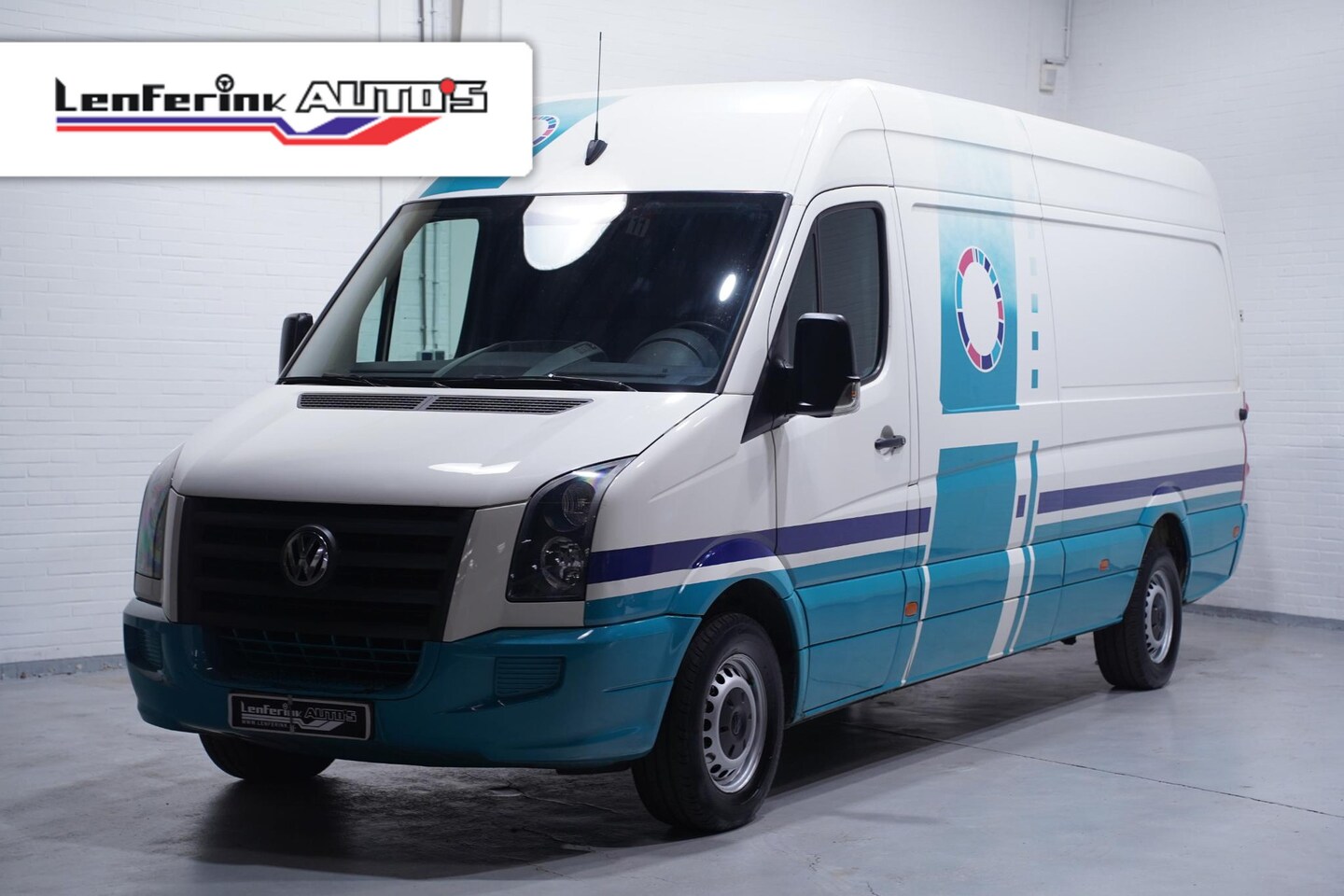 Volkswagen Crafter - 35 2.5TDI 136pk L3H2 Airco APK 1-2026 - AutoWereld.nl