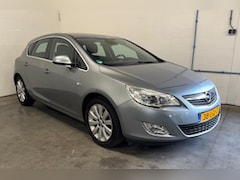 Opel Astra - 1.6 Cosmo Nav.- Trekhaak - Bleutooth