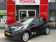 Toyota Aygo X - PLAY AUTOMAAT AD-CRUISE EL-RAMEN AIRCO