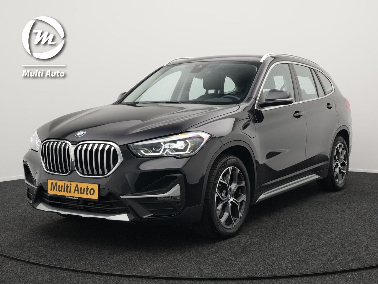 BMW X1 - xDrive25e X Line Plug In Hybrid 221pk Dealer O.H. PHEV | Sportstoelen Verwarmd | Adaptive - AutoWereld.nl
