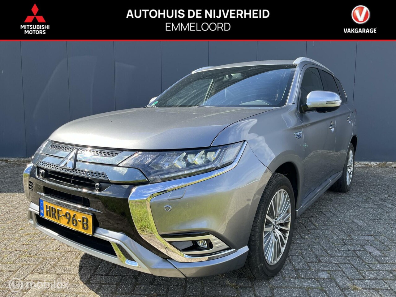 Mitsubishi Outlander - 2.4 PHEV Instyle|Leder|Carplay - AutoWereld.nl