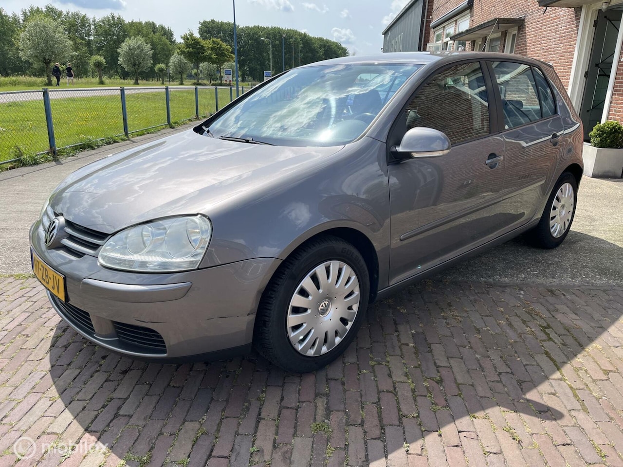 Volkswagen Golf - 1.6 Trendline Business 1.6 Trendline Business - AutoWereld.nl