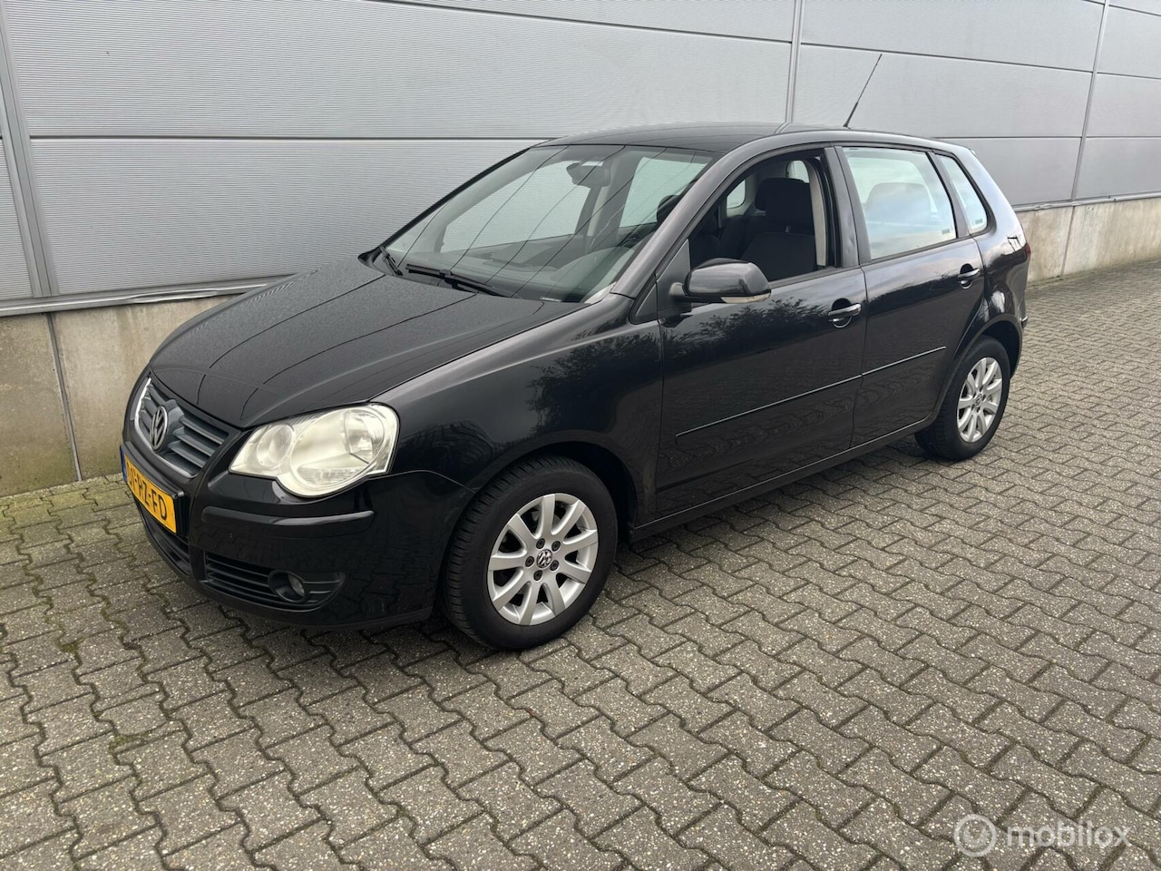 Volkswagen Polo - 1.4-16V Sportline/CRUISE/LM VELGEN/ AIRCO / NETTE AUTO ELECTRISCH PAKKET - AutoWereld.nl