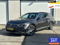 Volkswagen Passat Variant - 1.4 TSI GTE PHEV | HUD | Digitaal | PDC | Camera