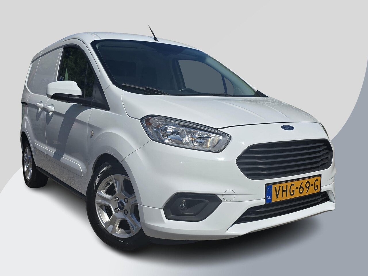 Ford Transit Courier - 1.5 TDCI Limited Duratorq S&S 100pk | Navigatie | Cruise control | Climate control - AutoWereld.nl