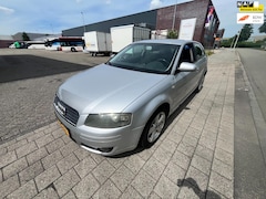 Audi A3 - 1.6 Attraction, Apk, Nap, STUURBECHRACHTIGING DEFECT, Inruil mogelijk
