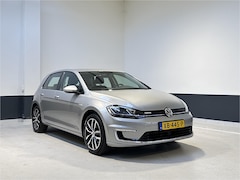 Volkswagen e-Golf - E-Golf | NL | Warmtepomp | Navi | Carplay | PDC | Climate | 17" LM