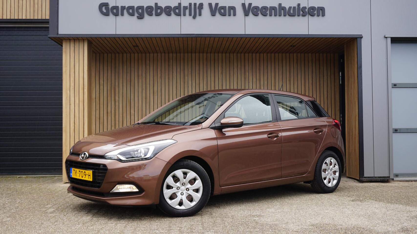 Hyundai i20 - 1.0 T-GDI 101pk 5Drs Comfort Navi A-Camera LED Clima Cruise Control *1e Eigenaar* NL Auto! - AutoWereld.nl